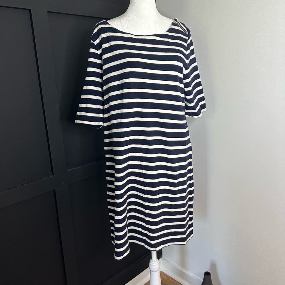 Gap sized large cream and navy dress